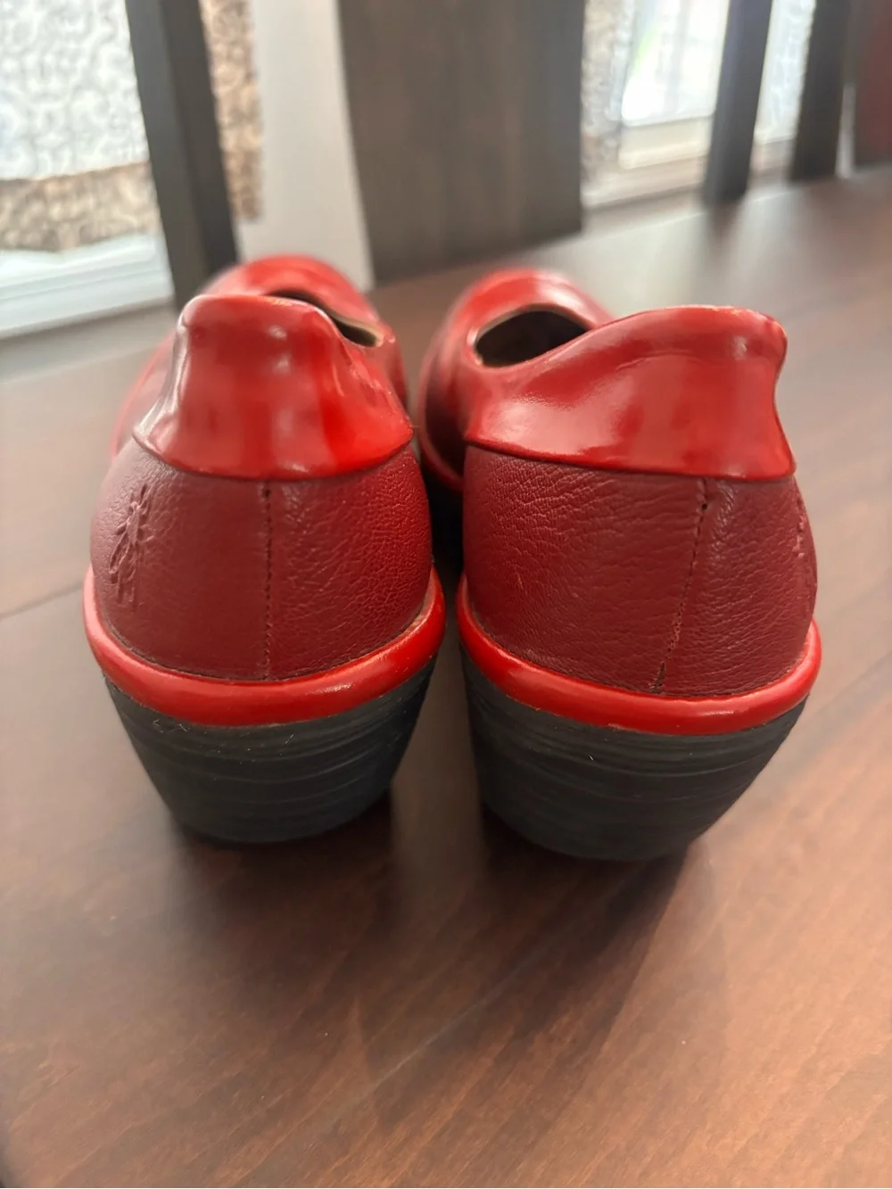 Fly London Women’s Two-Tone Red Platform Flats size 39 (8.5)